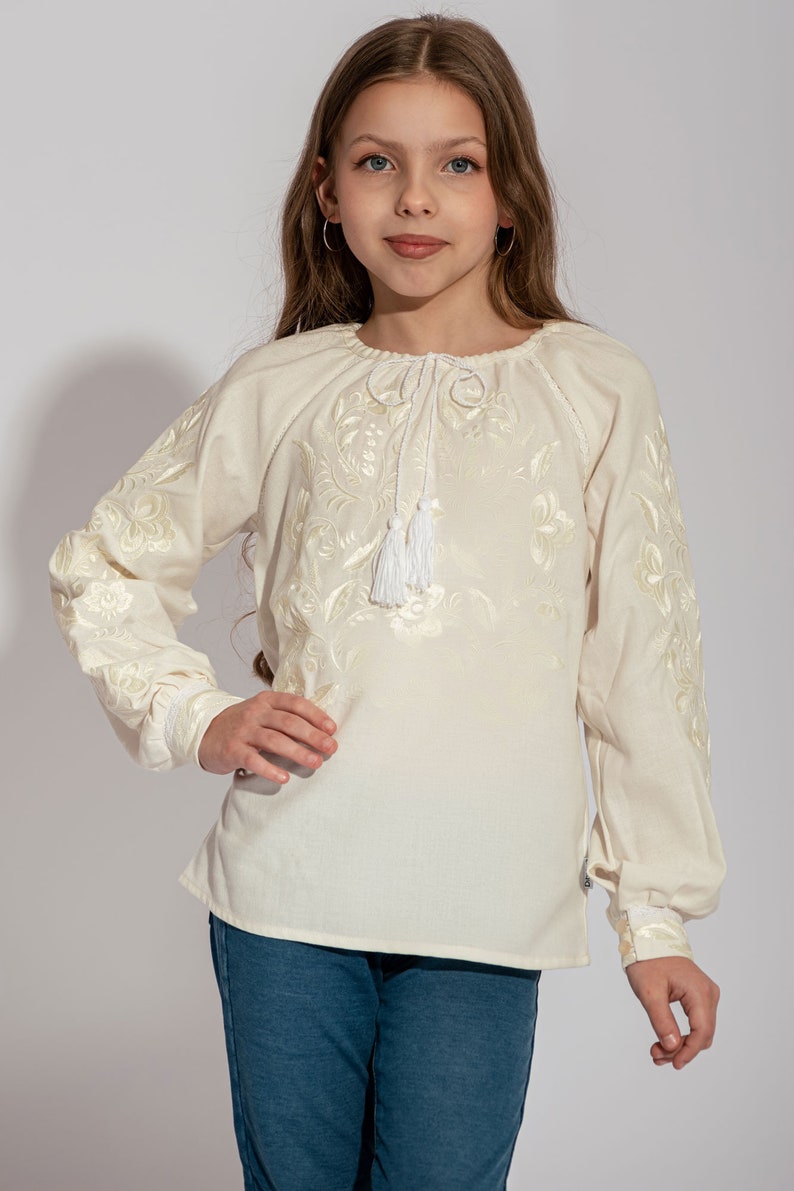 Girl peasant vyshyvanka blouse, Ukrainian linen shirt for kids, Embroidered blouse for girls, Festive top with long sleeves, Birthday gift zdjęcie 3