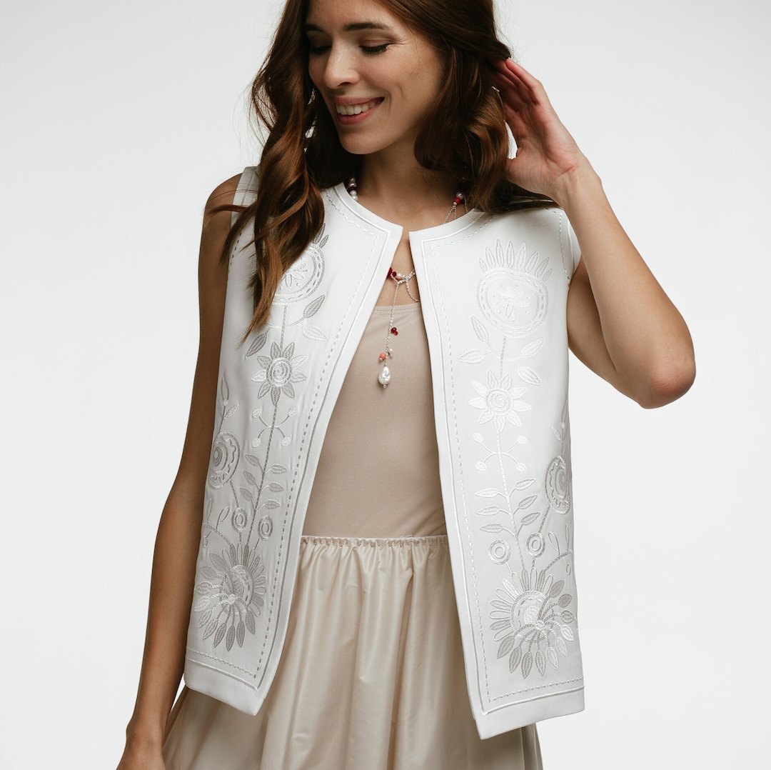 Embellished Vest for Women, Vintage Vest With Floral Embroidery, Summer