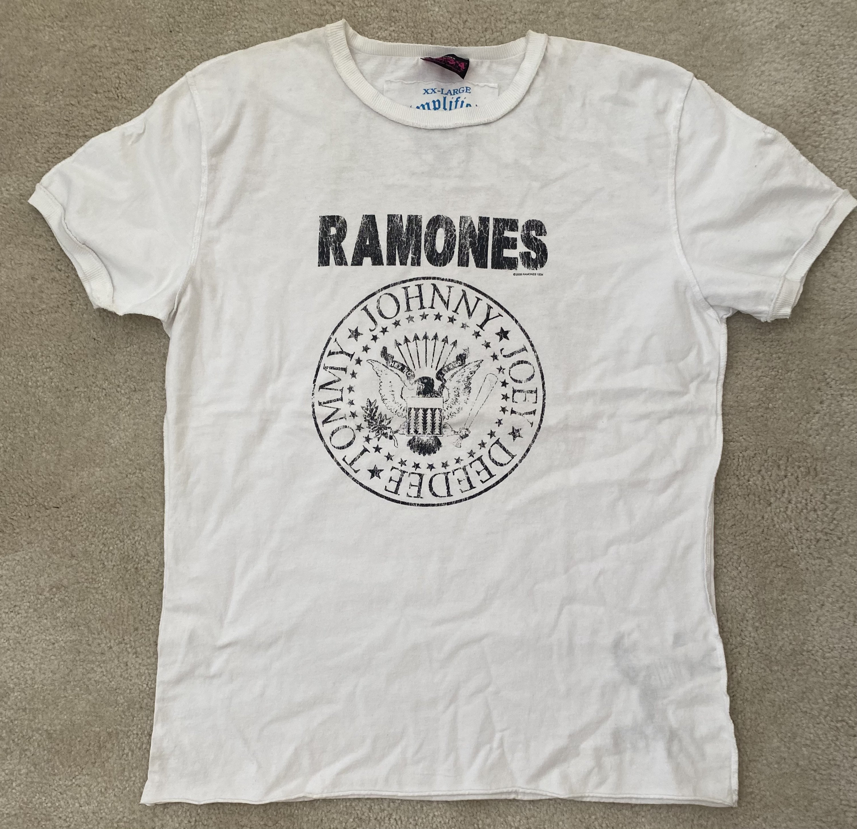 Discover Vintage Ramones t shirt in white