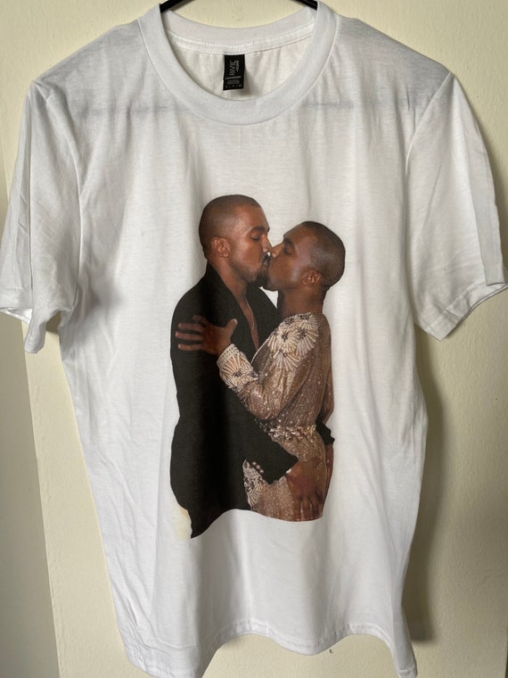 Kanye kissing kanye t shirt Clearance