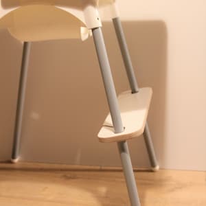 Adjustable Footrest for Ikea Antilop high chair image 4