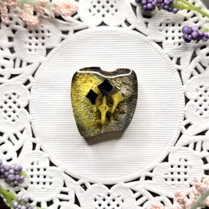 Queen Bee Sage FFXIV Soul Crystal / Job Stone [B-Grade] [Pre-Made]