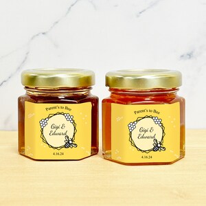 Personalized  Parent&#39;s to Bee Honey Favors, Baby Shower Party Favors, Honey Party Favors ( MG58 )