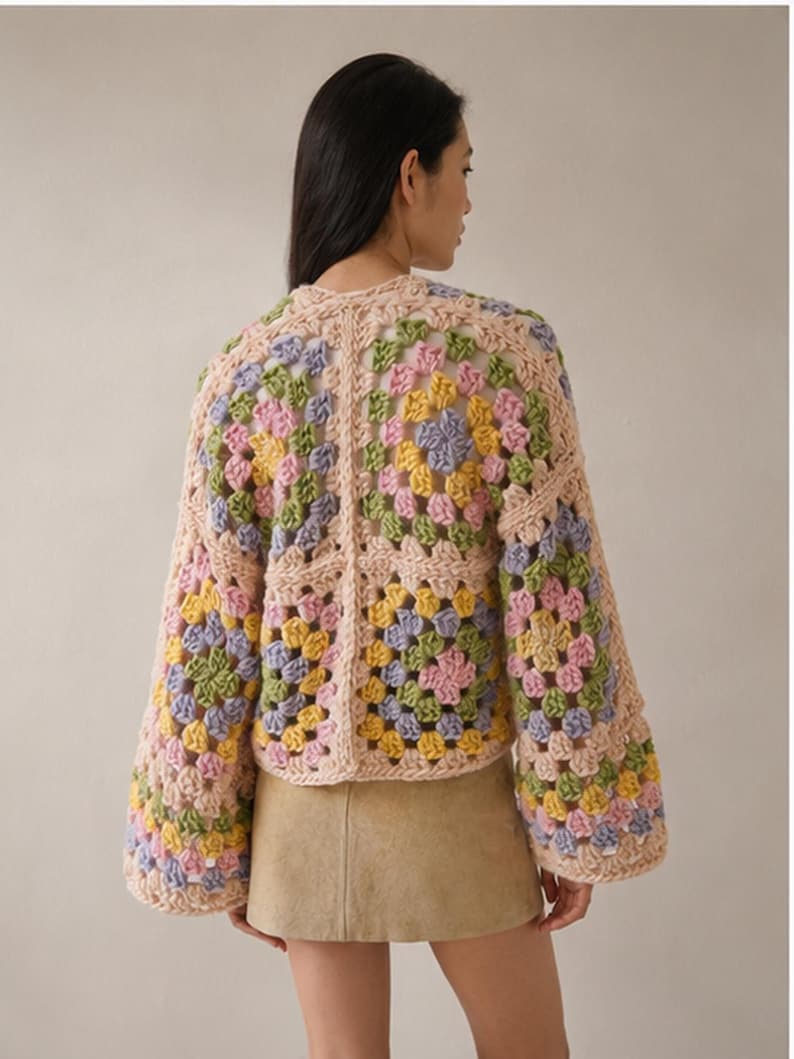 Pastel floral granny square cardigan crochet open front boho hand knit immagine 3