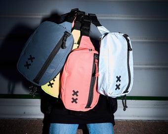 High Vision Bicycle Waist Bag, Waterproof Festival Waist Pack, Travel Glow Fanny Pack, Reflective Bag