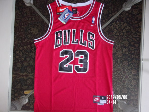 Michael Jordan Chicago Bulls throwback Jersey