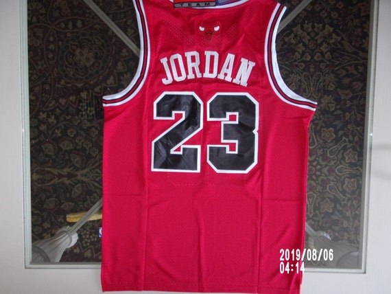 chicago bulls throwback jersey
