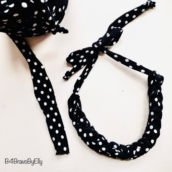 Black and White Polka Dots Necklace /  T- shirt  Chain Statement Necklace / Chunky Knit
