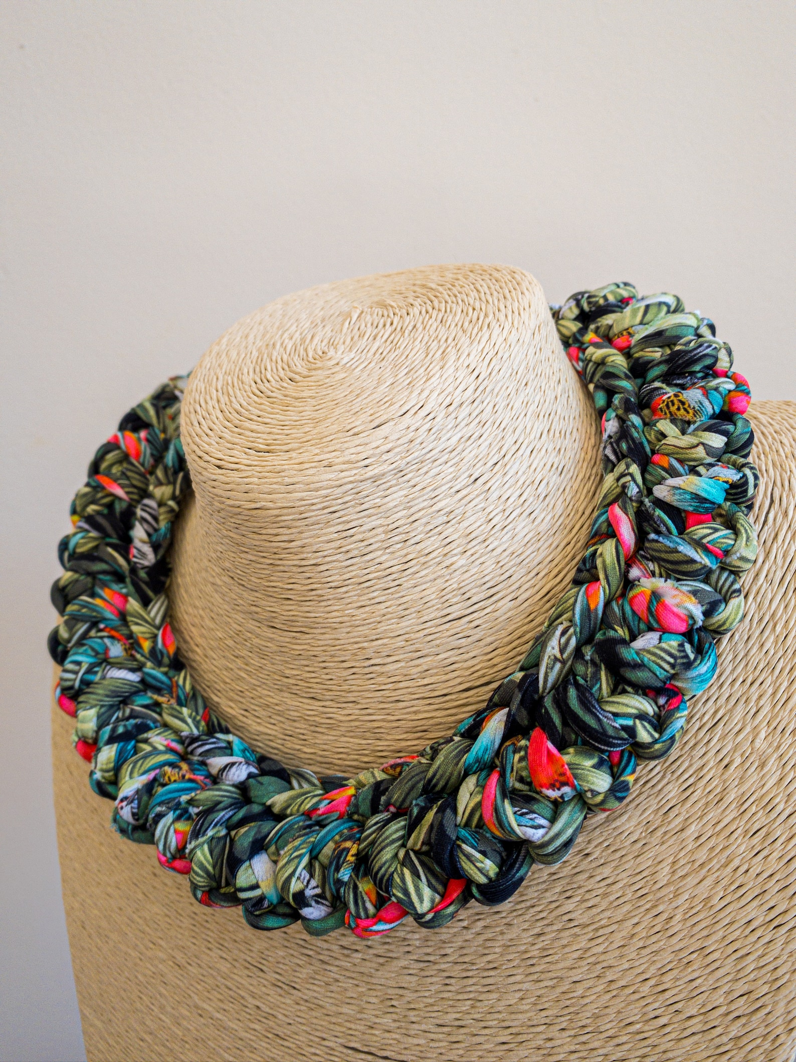 CHUNKY KNIT NECKLACE Fabric Jewelry Multicolor Crochet Etsy