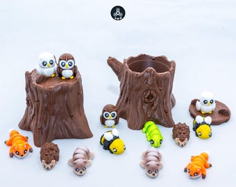 Forest Buddies Mini Forest Friends with Stump Container - 7 Figurines