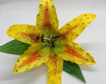 Lily Rockabilly Vintage Tiki Hawaii Hair Flower Clip Yellow  display picture 1