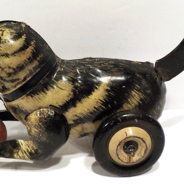 Antique Vintage Marx Tin Litho Wind Up Cat With Ball Toy