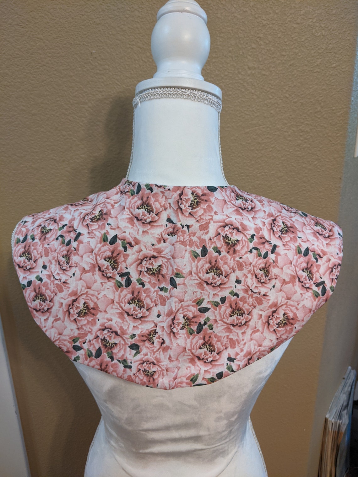 DETACHABLE COLLAR. LargeBeautiful Pink Etsy