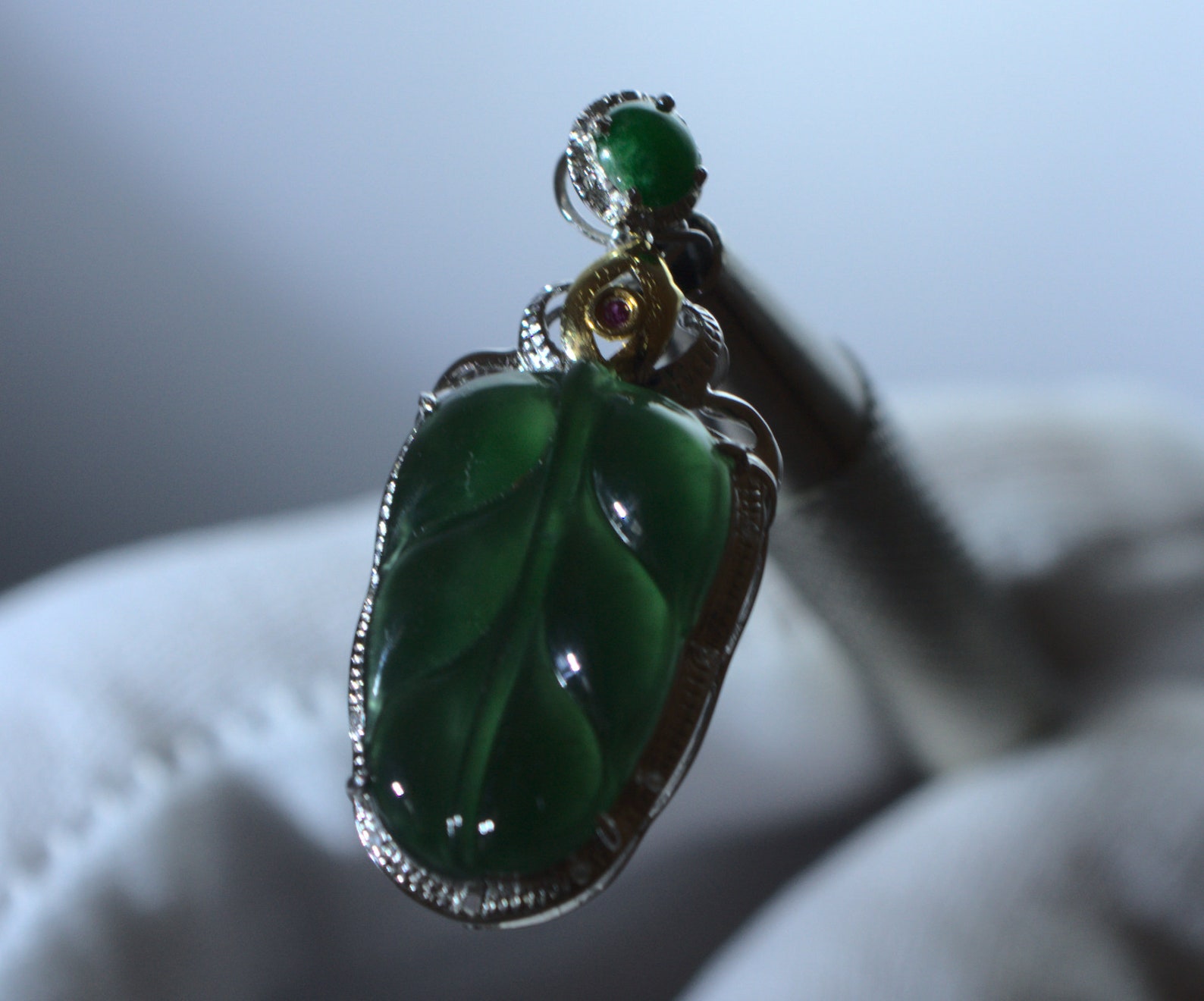 Hong Kong Jade And Stone Lab Certified Imperial Jade 18k WG Etsy