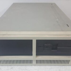 Ordenador de sobremesa Wang PC-S1-3 clásico