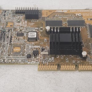Vintage Grafikkarte von Asus AGP-V3800M/32 M
