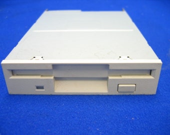 Vintage Teac FD-235HF 3.5 Inch Floppy Disk Drive PN 193077A2-91 Beige Bezel