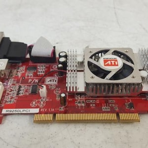 Placa de vídeo gráfica ATI Radeon R9250LPCI