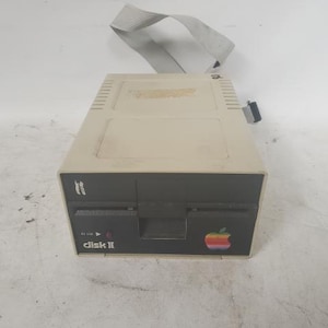 Vintage Apple Computer Inc A2M0003 5.25&quot; Floppy Disk II External Drive