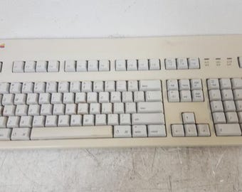 Tinkerboy M0110 Keyboard to USB Converter for the Apple Macintosh