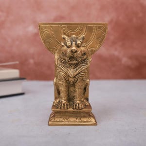Organizador de escritorio con tarjetero Yali de latón, decoración de mitología hindú, regalo de oficina indio, accesorio de mesa vintage, artículo de regalo corporativo único.