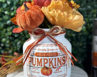 Farmhouse Pumpkin Floral Centerpiece: Fresh Picked Fall Decor