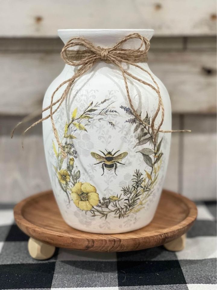 Rustic Farmhouse Jar, Honey Bee Wreath Jar Vase, Cottage decor, Decoupage Honeybee, Farmhouse Decor, Rustic Decor