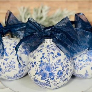Chinoiserie Blue & White Glitter Ornament – 4” Handmade Christmas Decoration | Tree Ornaments | Christmas Gift