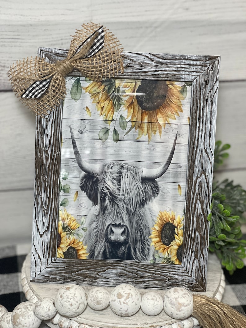 Sunflower Highland Cow Rustic Farmhouse Sign Farmhouse Decor Distressed Frame Farmhouse Kitchen / Bathroom Decor Tier Tray Plaque zdjęcie 1