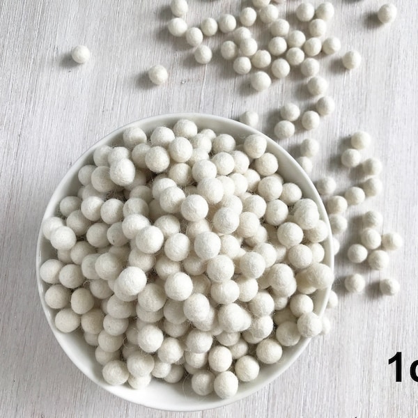 White Felt Balls 1cm // White Felt Pom Pom Balls // Felt Balls White // White Felt Balls Bulk // Felt Balls Wholesale White 1cm