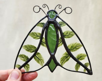 Vitrail Leafy Moth // Moth, Cottage, Cottagecore, Botanical, Gift for Moth Lover, Nature Lover, Green