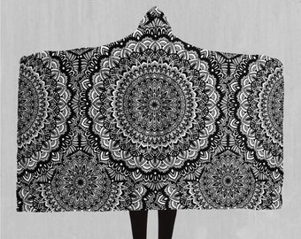 Floral Mandala Bloom Sherpa Microfleece Cape Hooded Manta con capucha