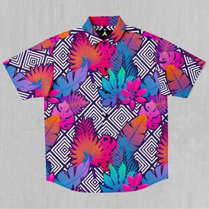 Vault Tropic Floral Short Sleeve Button Down Collared Shirt