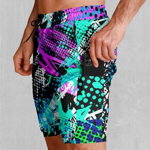 Electric Avenue Abstract Pattern Retro Men&#39;s 2 in 1 Compression and Athletic Gym Shorts
