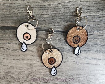 刺繍入りおっぱいミルクドロップキーホルダー 授乳キーホルダー