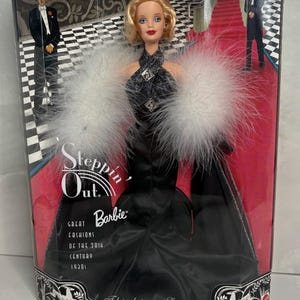 Steppin' Out Barbie - Etsy