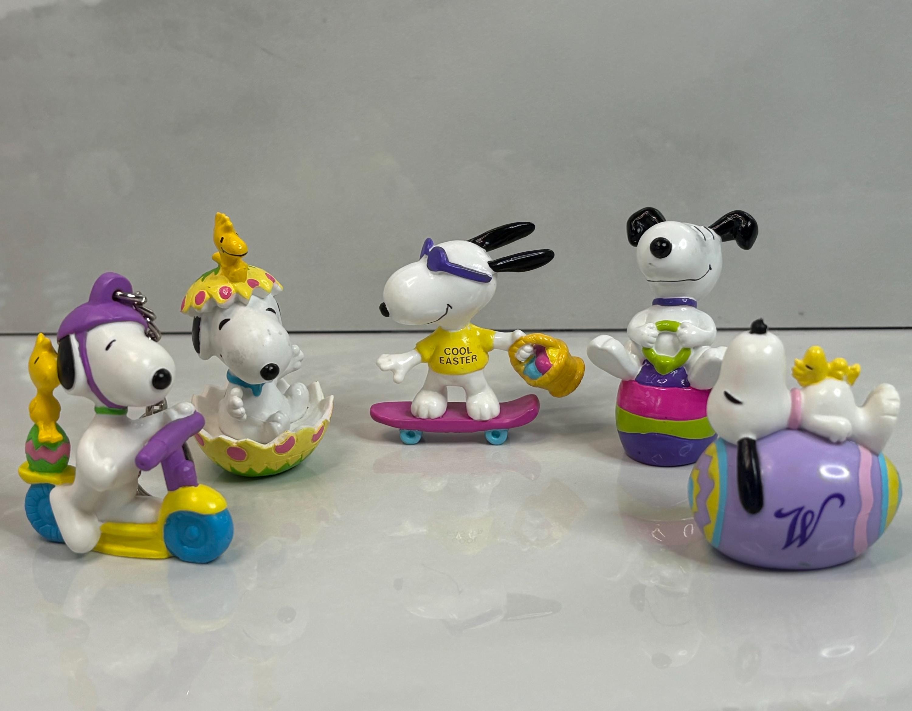 スヌーピー イースター　フィギュア　ヴィンテージ スヌーピー PVC フィギュア ビンテージ ヴィンテージ イースター