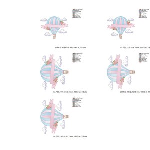 K&ouml;nnte beinhalten: Ein Set mit f&uuml;nf digitalen Clipart-Bildern, die einen blauen und rosafarbenen Hei&szlig;luftballon mit einem rosafarbenen Band und wei&szlig;en Wolken zeigen. Der Ballon ist mit Blumen und einem kleinen Haus verziert.