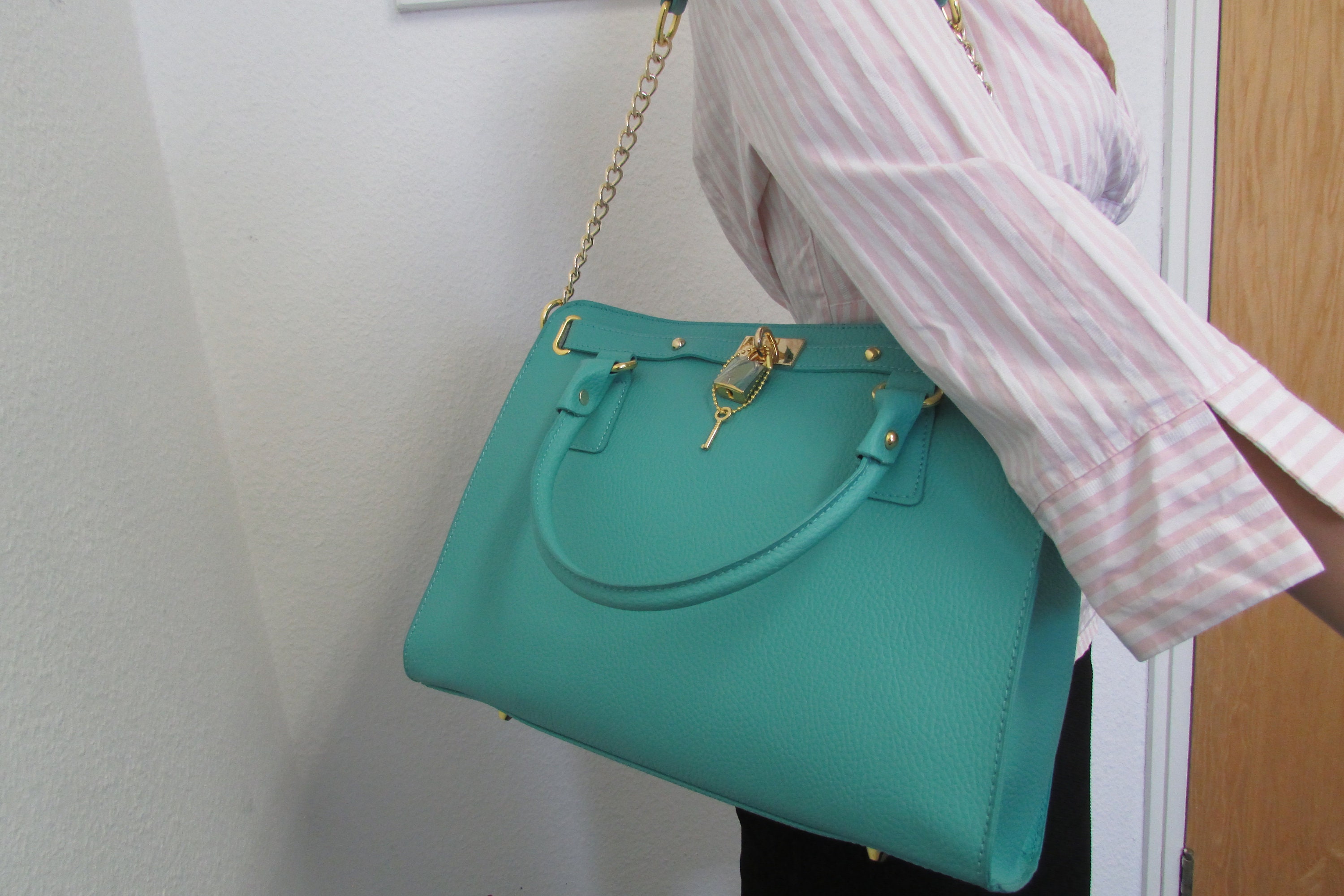 Bolsa de candado azul bolso de mano de cuero de cadena Etsy