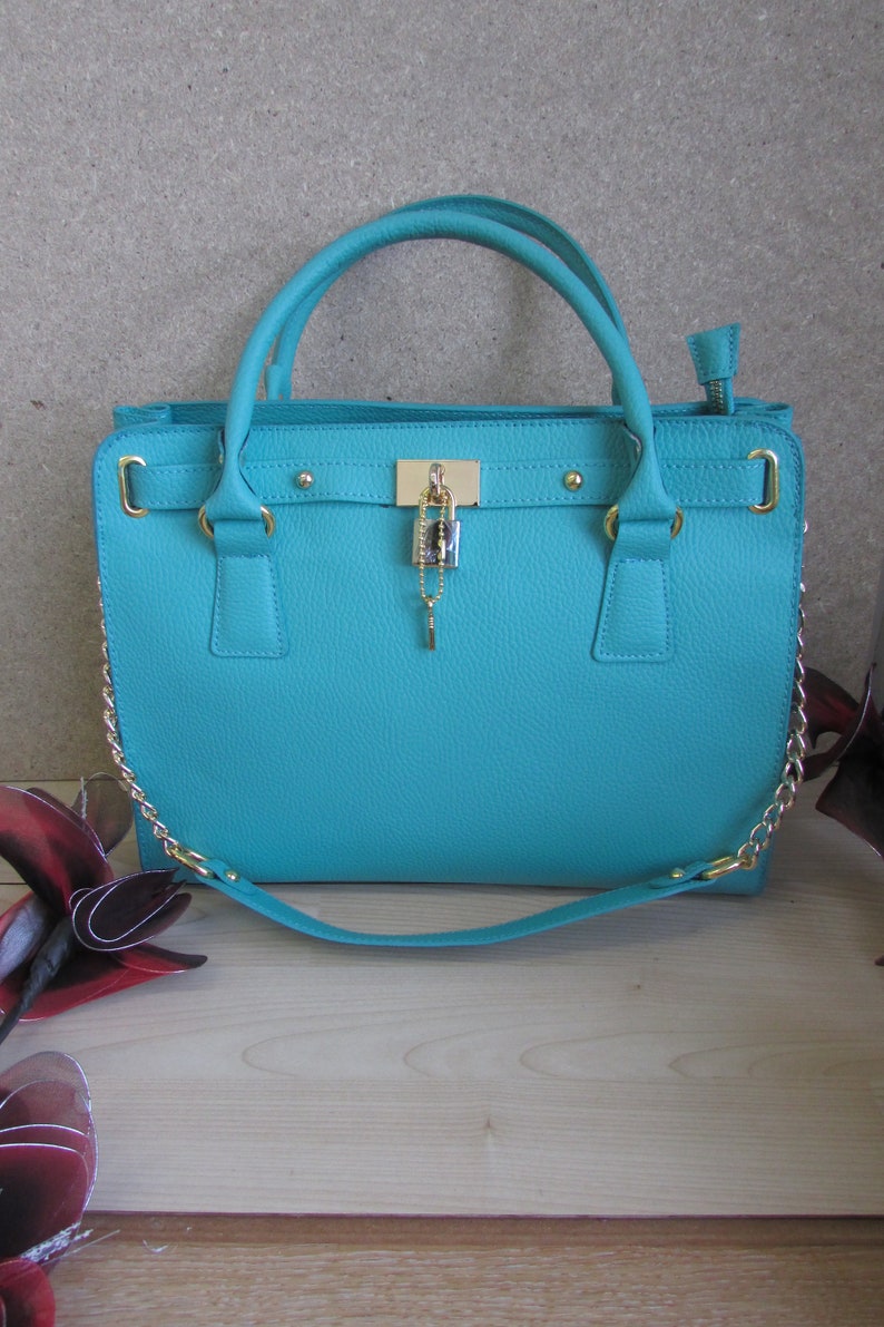 Bolsa de candado azul bolso de mano de cuero de cadena Etsy