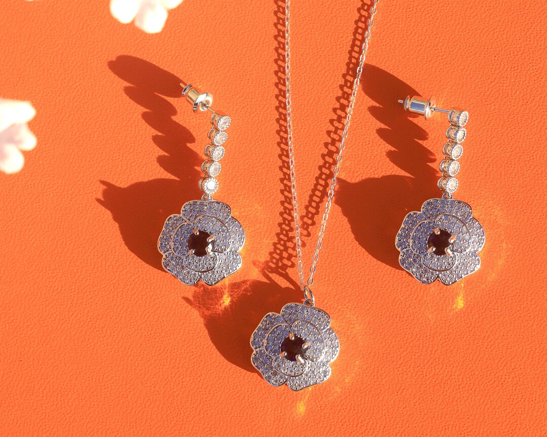 Parure de boucles d'oreilles et pendentif en nacre jaune : Bijoux de mariée - France