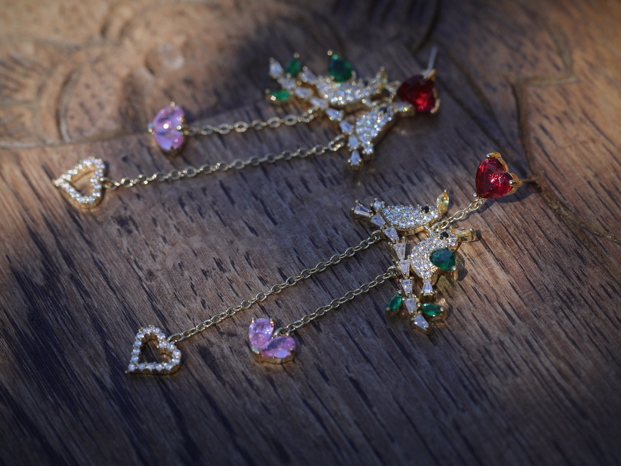 Boucles D’oreilles Pendantes Art Déco - Argenté, CZ Vert Goutte, Laiton, Neuf