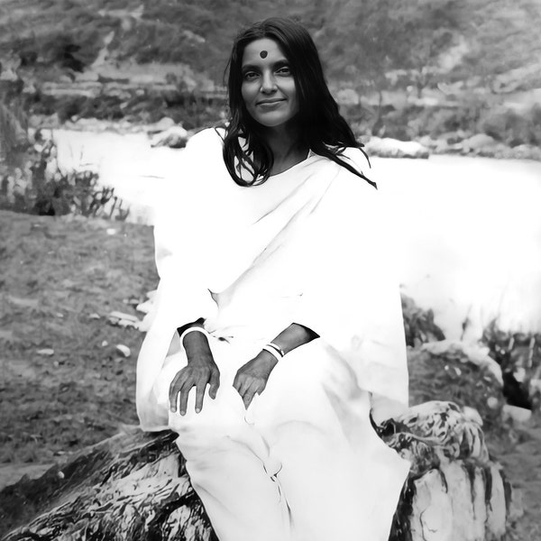 Sri Anandamayi Ma Portrait: “I Bless You.” Professional Print On Photographic Paper