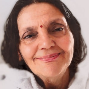 Sri Ma Anandamayi, Sri Sri Ma, Sri Anandamayi Ma: "Ti benedico". Carta lucida professionale di alta qualità