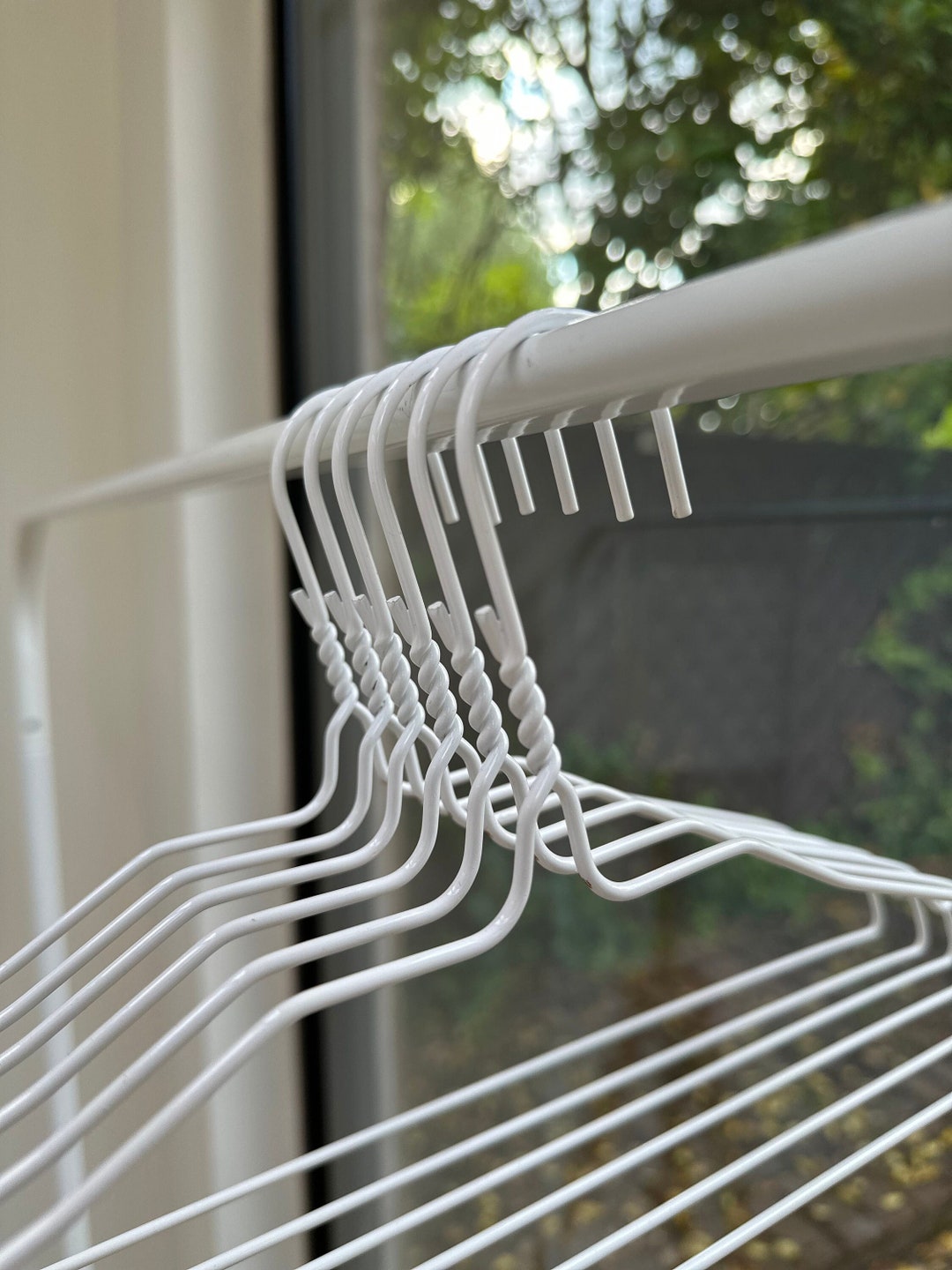 White 13 Gauge Metal Wire Coat Hangers 40cm Clothes Garment Nonslip Organized Trouser Bar