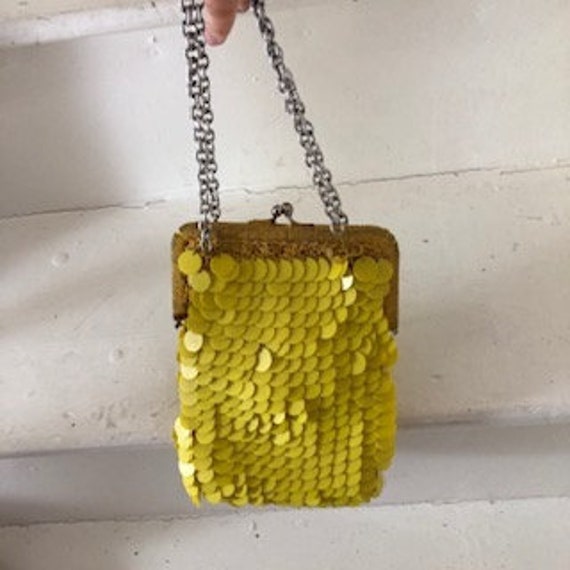 Yellow Disk 1960s Handheld crochet bag
