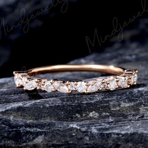 Anillo de bodas de moissanita con corte marquesa, único anillo recto de media eternidad en oro rosa de 14 k, anillo de compromiso nupcial a juego con apilamiento de diamantes vintage.