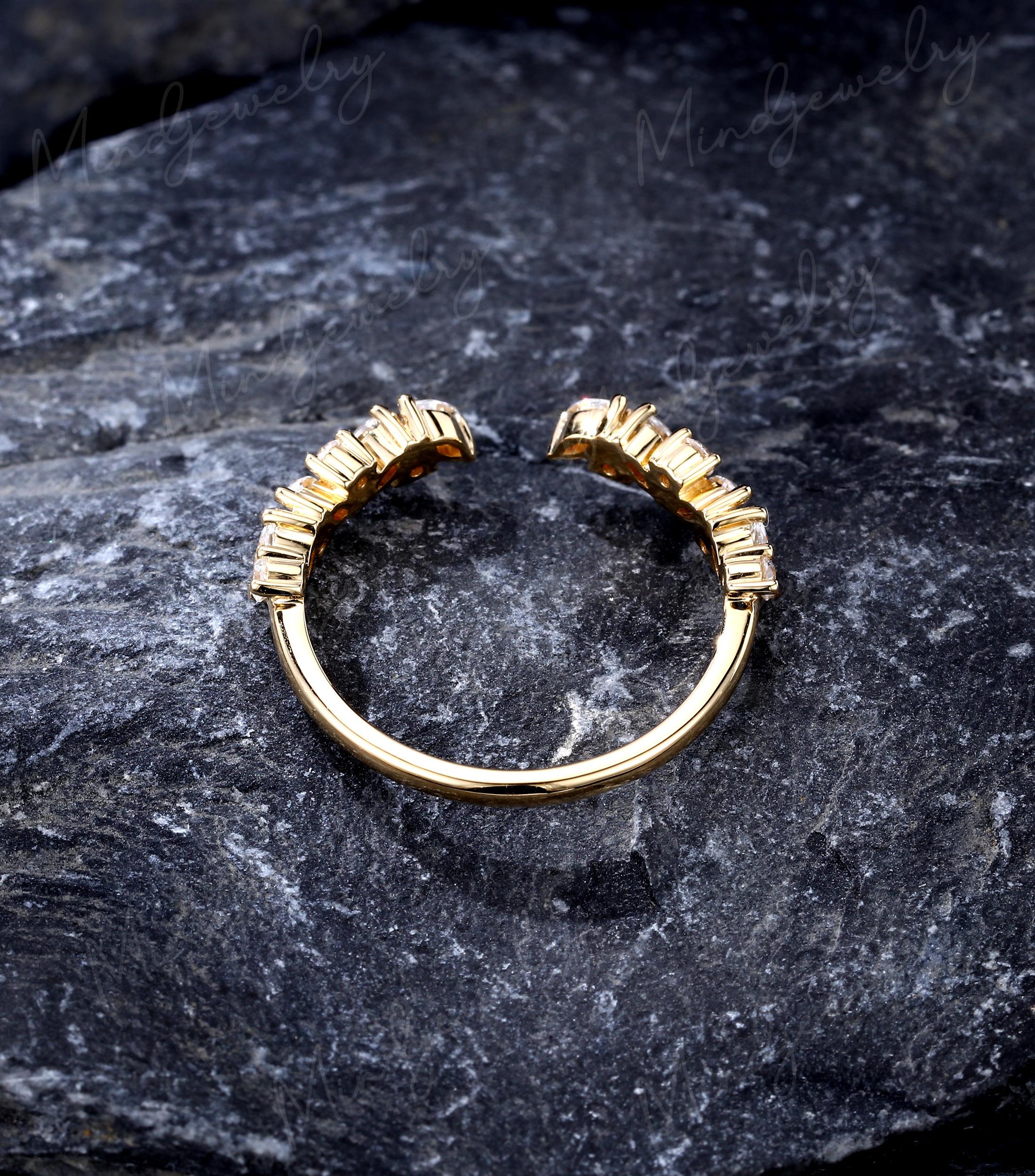 Moissanite Wedding Band Vintage Yellow Gold Baguette Wedding Band Women ...