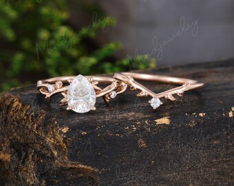 Pear shaped Moissanite Engagement Ring set  Rose gold Art deco Engagement Ring Vintage leaf style diamond Wedding Anniversary promise Gift