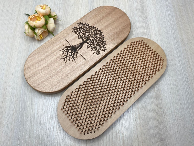 Inexpensive sadhu board, Custom yoga gifts, Meditation gift, Wooden Sadhu Board with nails for foot massage, Yoga women gifts, Budget gift 画像 2